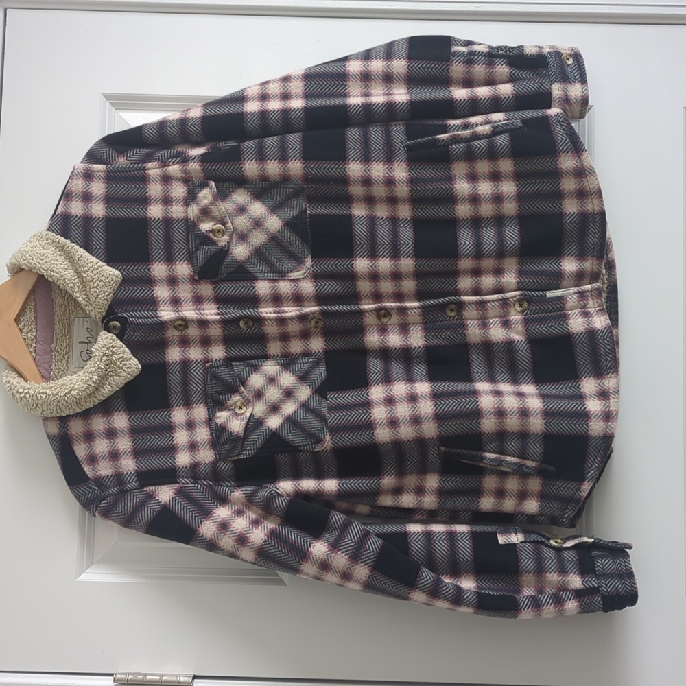 Soho  Plaid Jacket with Sherpa Lining P2P 23 L27